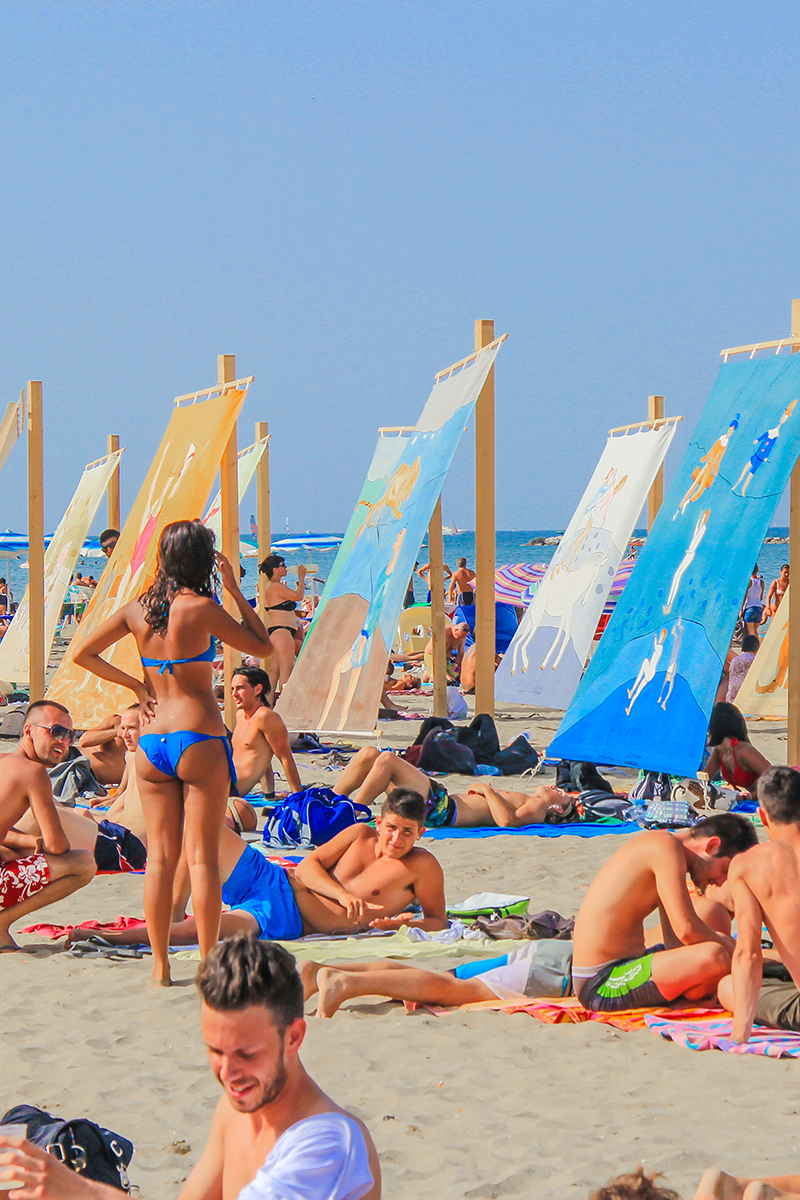 Tele colorate in Spiaggia